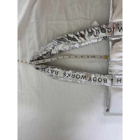 NWT Bath & Body Works 2024 Black Friday Large Silver Shiny Puffer Tote Bag - Picture 4 of 8